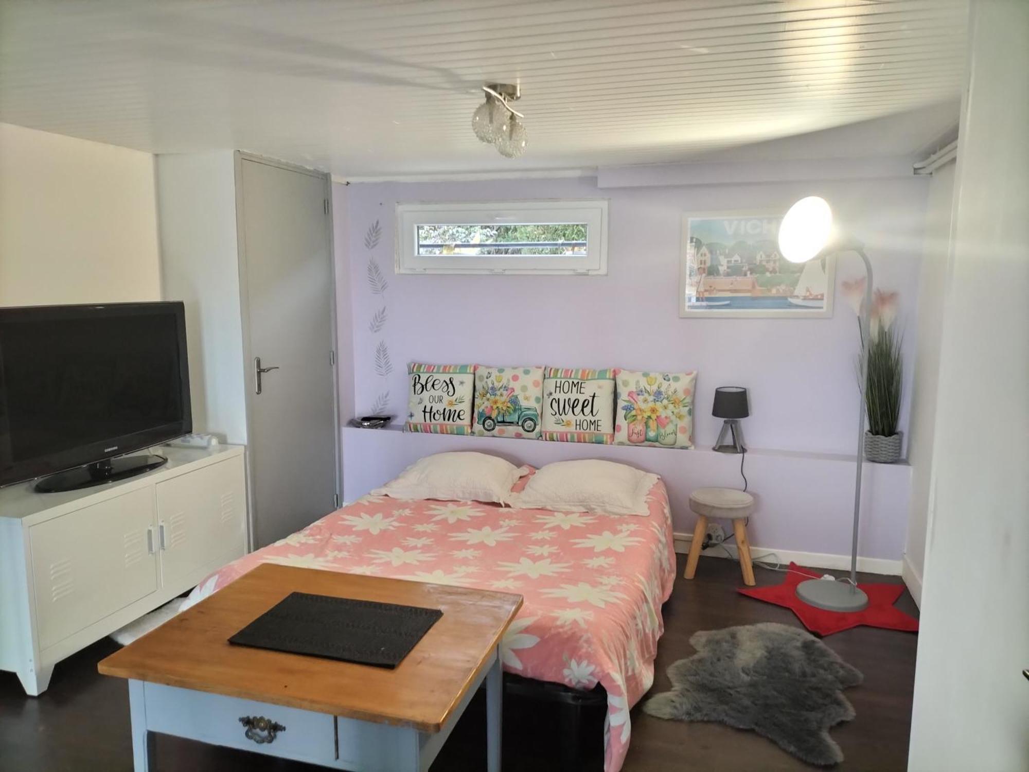 Studio Tres Calme 5Mn Vichy Bellerive-sur-Allier Eksteriør bilde